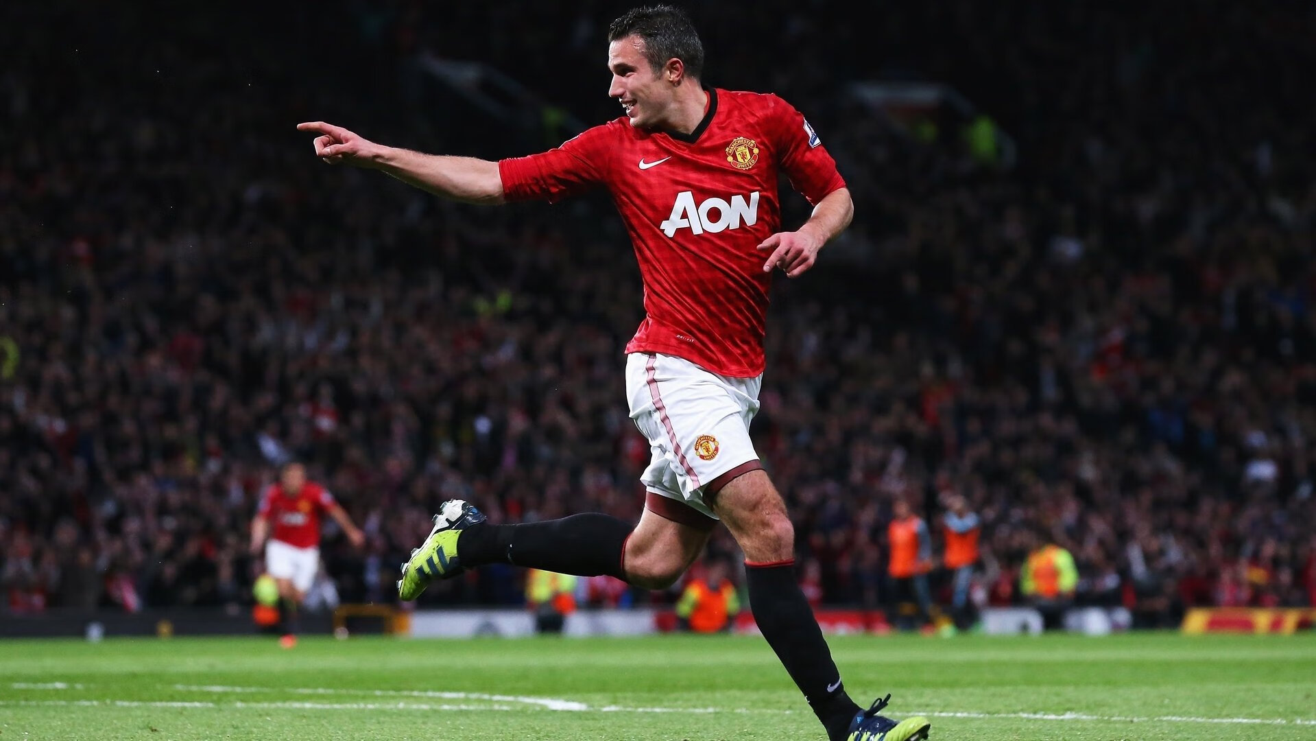 萨拉赫连续十场比赛得分超过最后时刻胜出，皇家马德里不断突破！全场沸腾不已